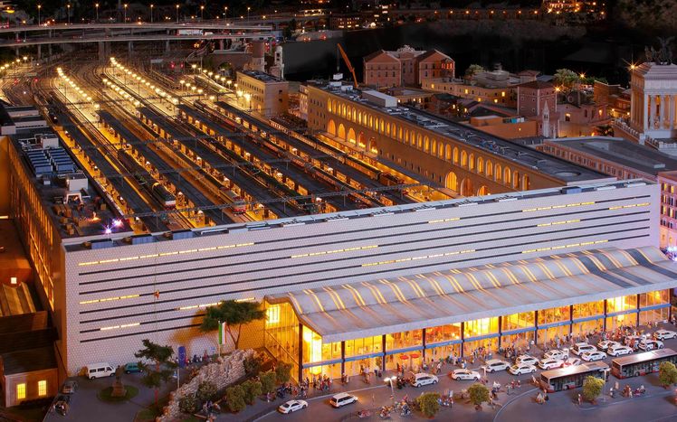 Italien Roma Termini Nacht